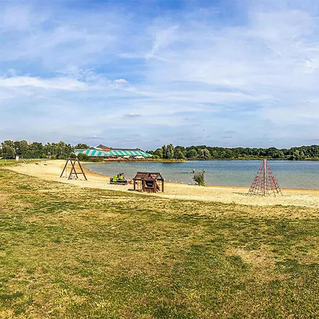 2 Bedroom Gorgeous In Дом отдыха *