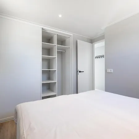 2 Bedroom Gorgeous In Σπίτι διακοπών