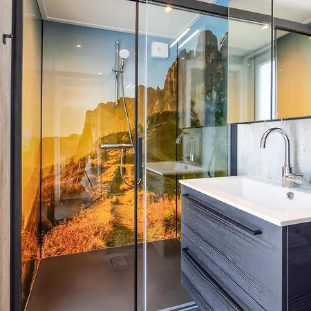 2 Bedroom Gorgeous In Вортхёйзен