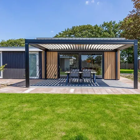2 Bedroom Gorgeous In Voorthuizen