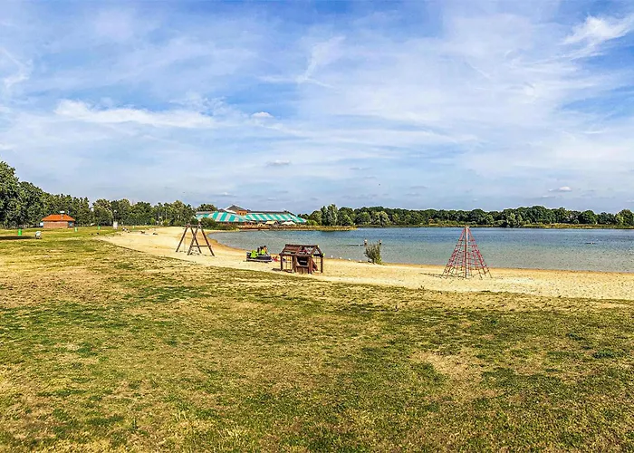 2 Bedroom Gorgeous In Hébergement de vacances *