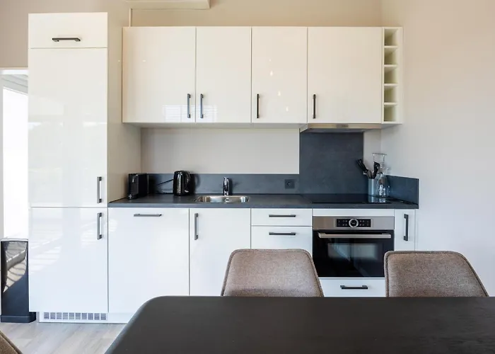 2 Bedroom Gorgeous In Voorthuizen