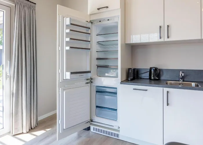 2 Bedroom Gorgeous In 度假居 福尔特赫伊曾